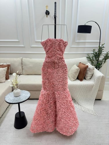 فستان سهرة خامه ورد كامل