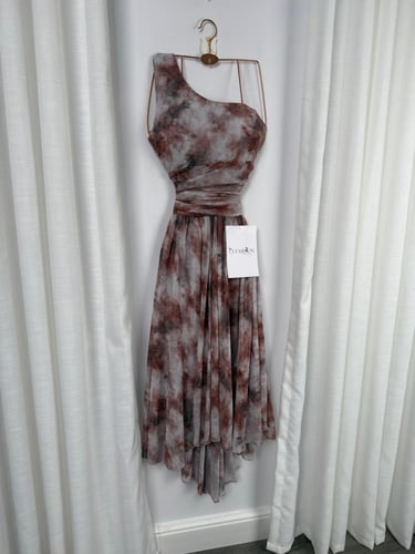 فستان ناعم أنيق