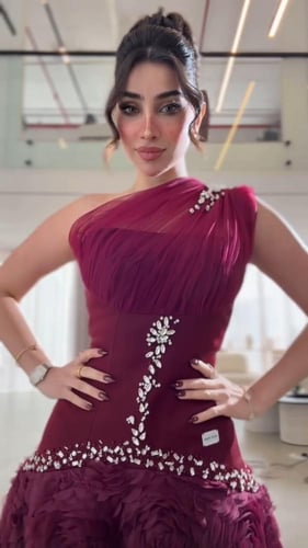 فستان سهرة باربي مورد فخم