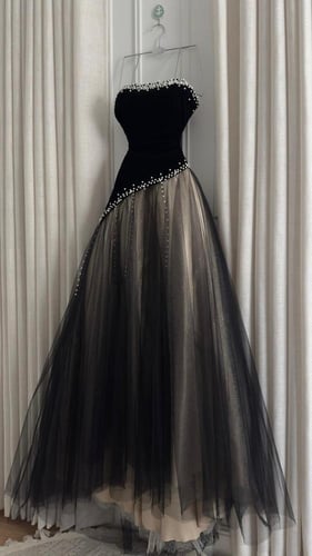 فستان سهرة جوخ مطرز لول لمعه