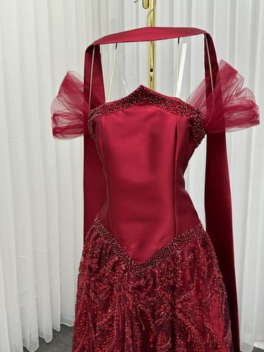 فستان سهرة مطرز خرز يدوي راقي