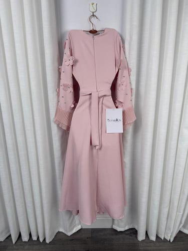 فستان ناعم باربي ورد ليزر