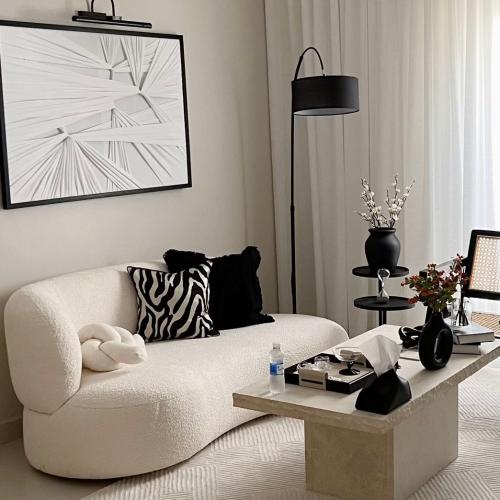 اريكه بوكليه اوف وايت