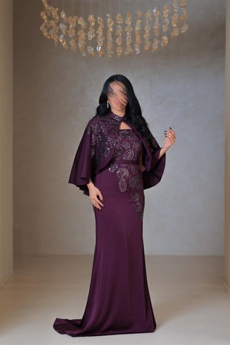فستان بنفسجي مطرز بقطعة خارجية فاخرة