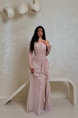 فستان سهرة وردي دانتيل كت بأكمام