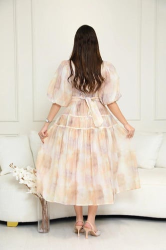 فستان واسع تصميم كسرات مزين بالخرز