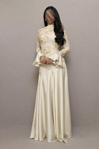 فستان ليموني فاتح فخم بتفاصيل ورد ساتان بارزة