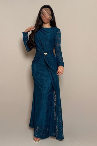 فستان دانتيل تركوازي بعقدة جانبية