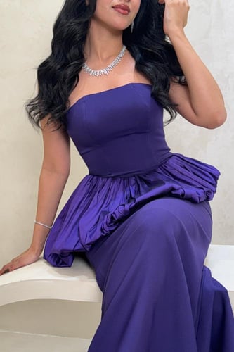 فستان نيلي بنفسجي بتصميم توب منفوش عند الخصر