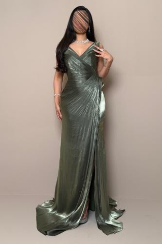 Long Olive Green Dress with a Shimmering Design and Elegant Pleats