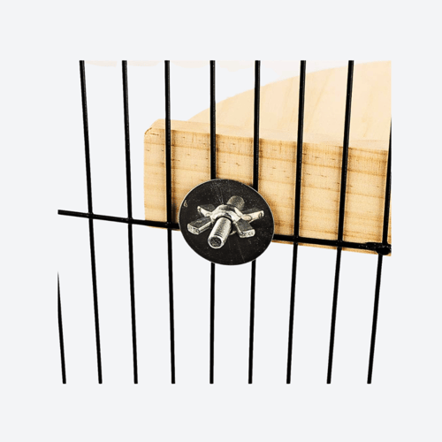 منصة خشبية للطيور