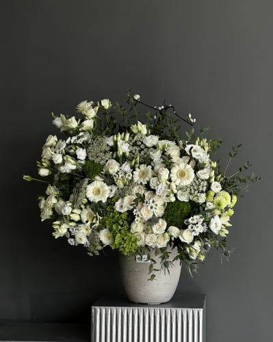 فازة ورد فاخره ومميزه