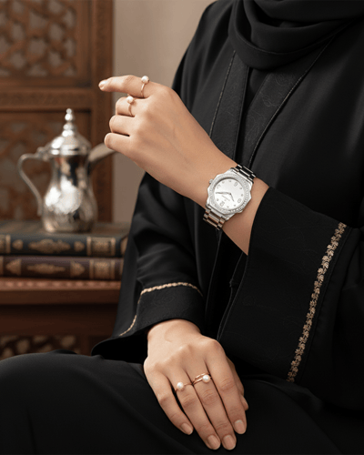 ساعة ستيل بلون فضي