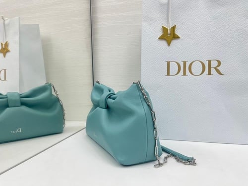 شنطة ديور فيونكه