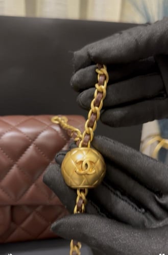 شانيل ميني اسود عنابي