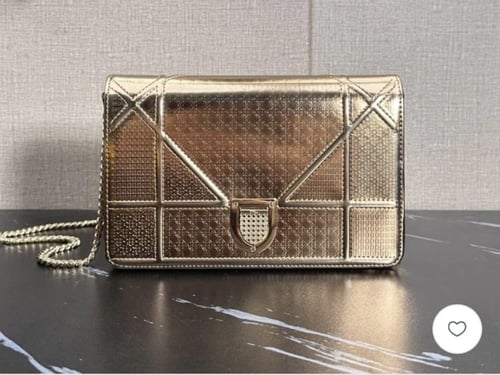 ديور عدة الوان