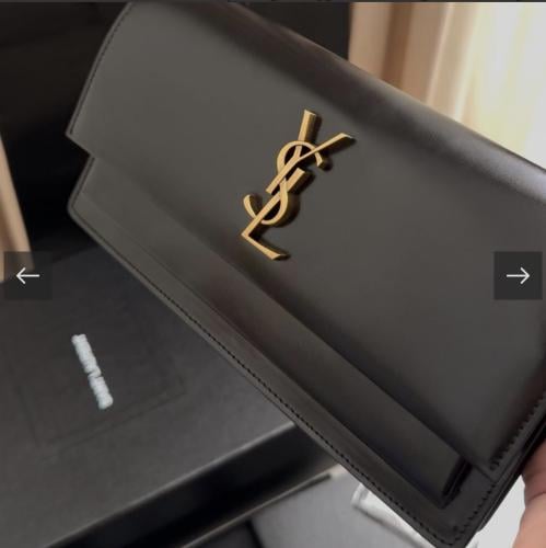 سالوران أسود لامع