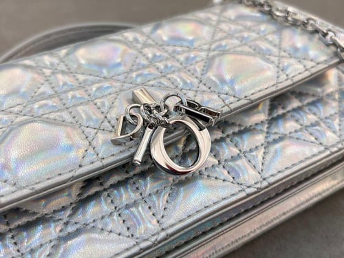 ماي ديور مني