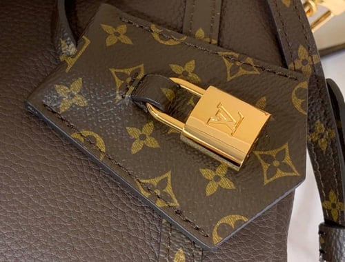 شنطة ال في كبيرة. مقاسات