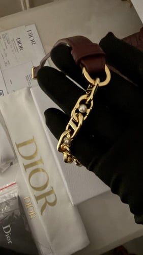 ديور جولي بورغندي