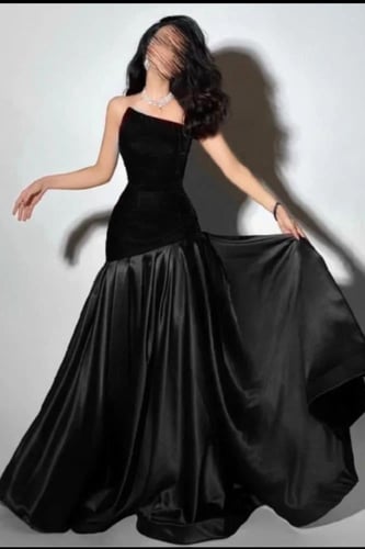 فستان سهرة مخمل على تفته كلوش