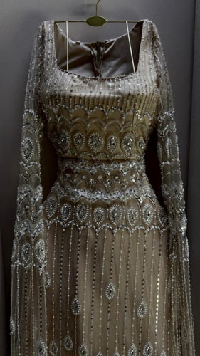 فستان سهرة كلفه خرز بطانه تفته