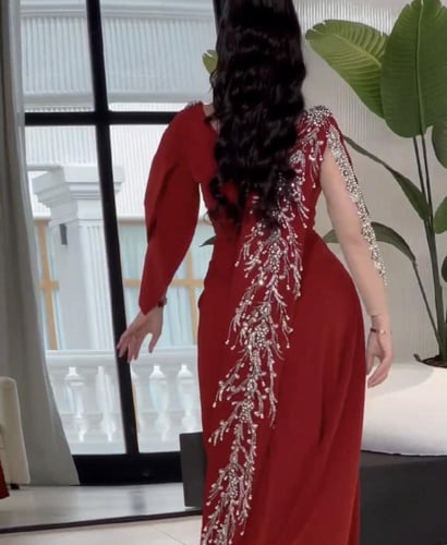 فستان سهرة لون أحمر