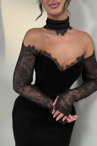 فستان سهرة مخمل كوري دانتيل