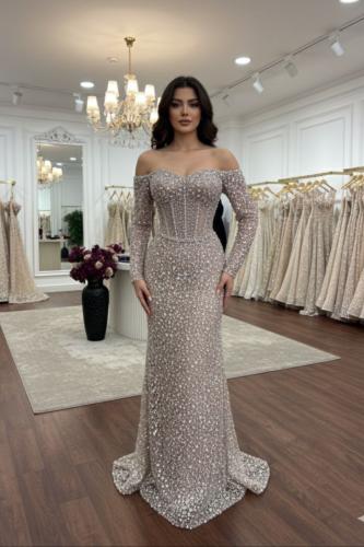 فستان سهره كلفه تطريز خرز وبطانة باربي وشيفون كلوش