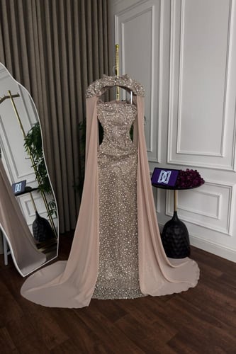 فستان سهره کلفه تطريز خرز وبطانة باربي وشيفون كلوش