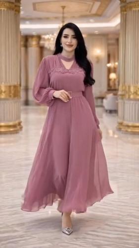 فستان سهرة شيفون بأكمام طويلة مزين بزهور عند الصدر...