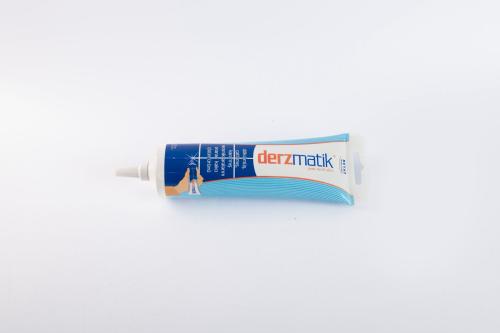 ترويبة فواصل بلاط ابيض derzmatik 380 Gr
