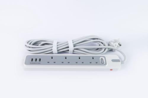 توصيلة كهرباء 4 بريزة 3 متر --usb3 رفيد