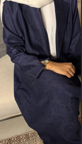 عباية دينا