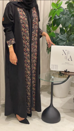 عباية جواهر اسود