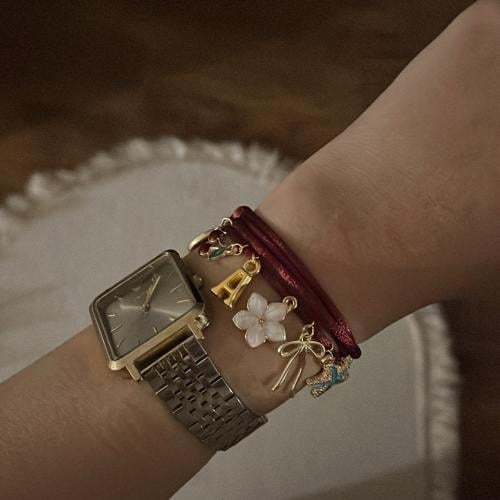 اسواره 4 تشارمز