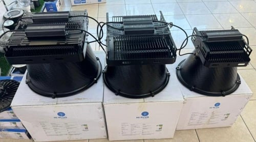 كشاف ملاعب 2000 واط