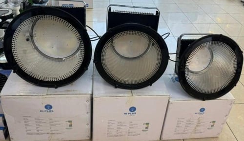 كشاف ملاعب 2000 واط