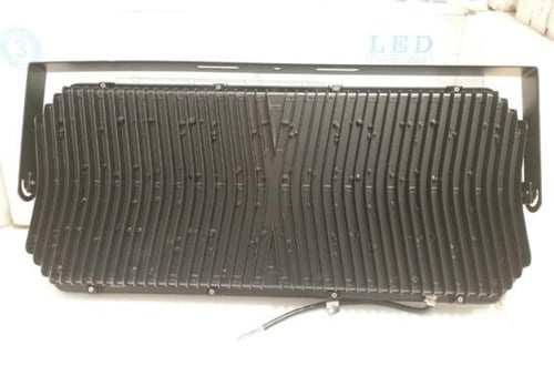 كشاف مستطيل 600 واط SMD