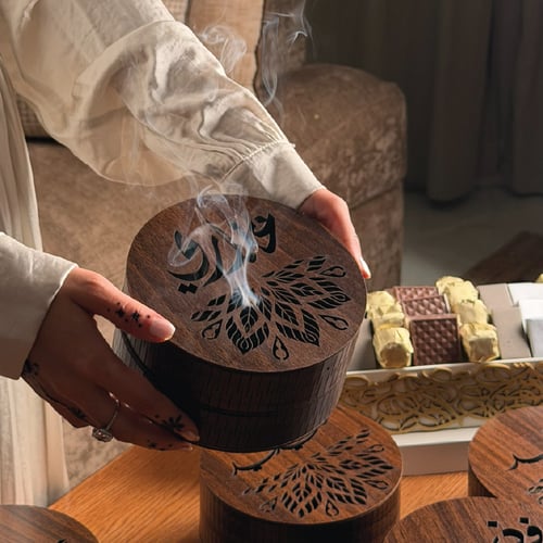 مبخرة خشبي داكن بأسمك