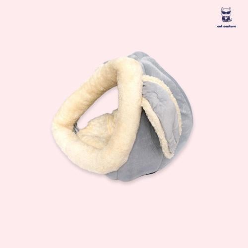 بيت قطط على شكل أرنب رمادي