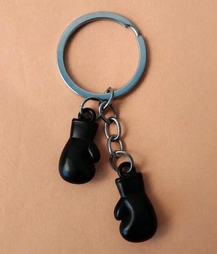 ميداليه ملاكمة لون اسود