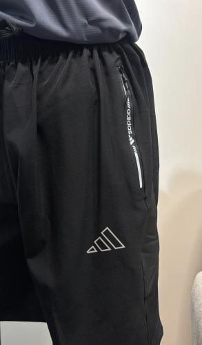 شورت اديداس لون أسود