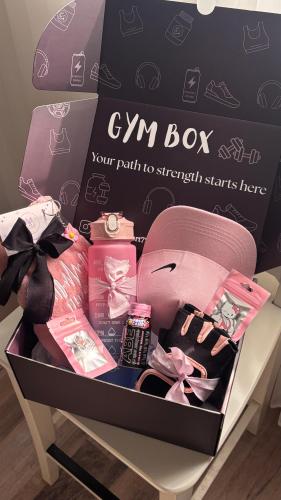 بكج هديه باللون الوردي