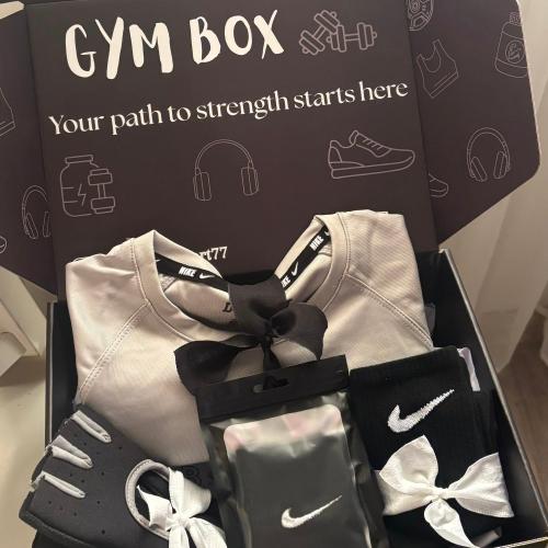 بكج هدية لون زيتي فاتح