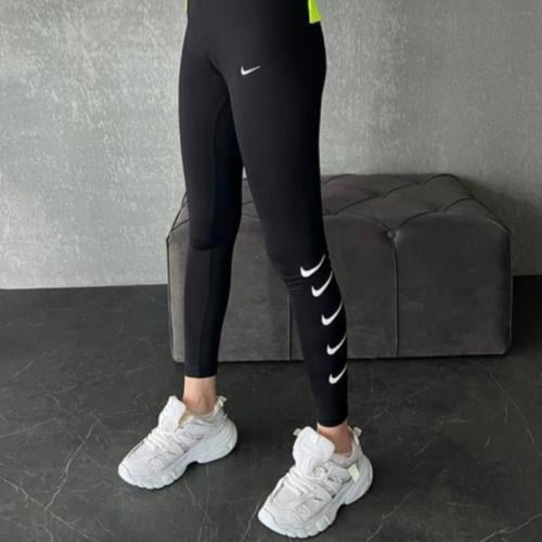 ليقنز رياضي علامه نايك في الساق