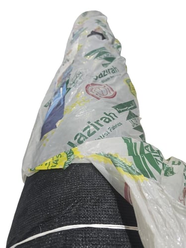 شبك الجزيره اسود 2*50 العازل 90 % 240 جرام