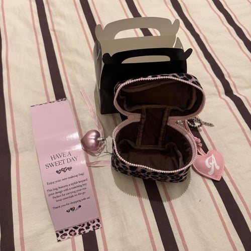 شنطة ميكب+ميدالية