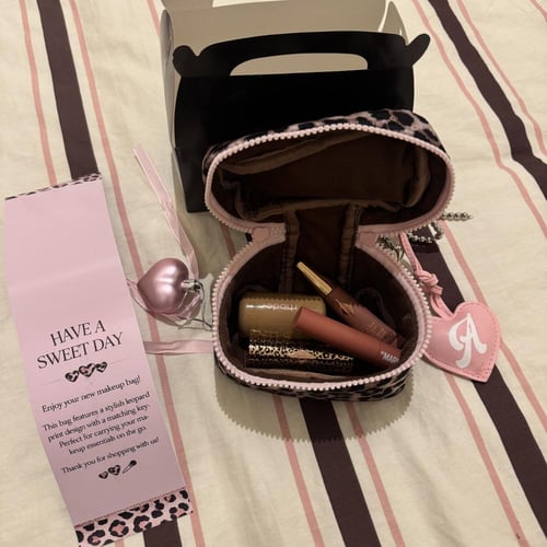 شنطة ميكب+ميدالية