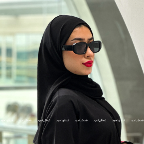 طرحة أسود سادة وسط